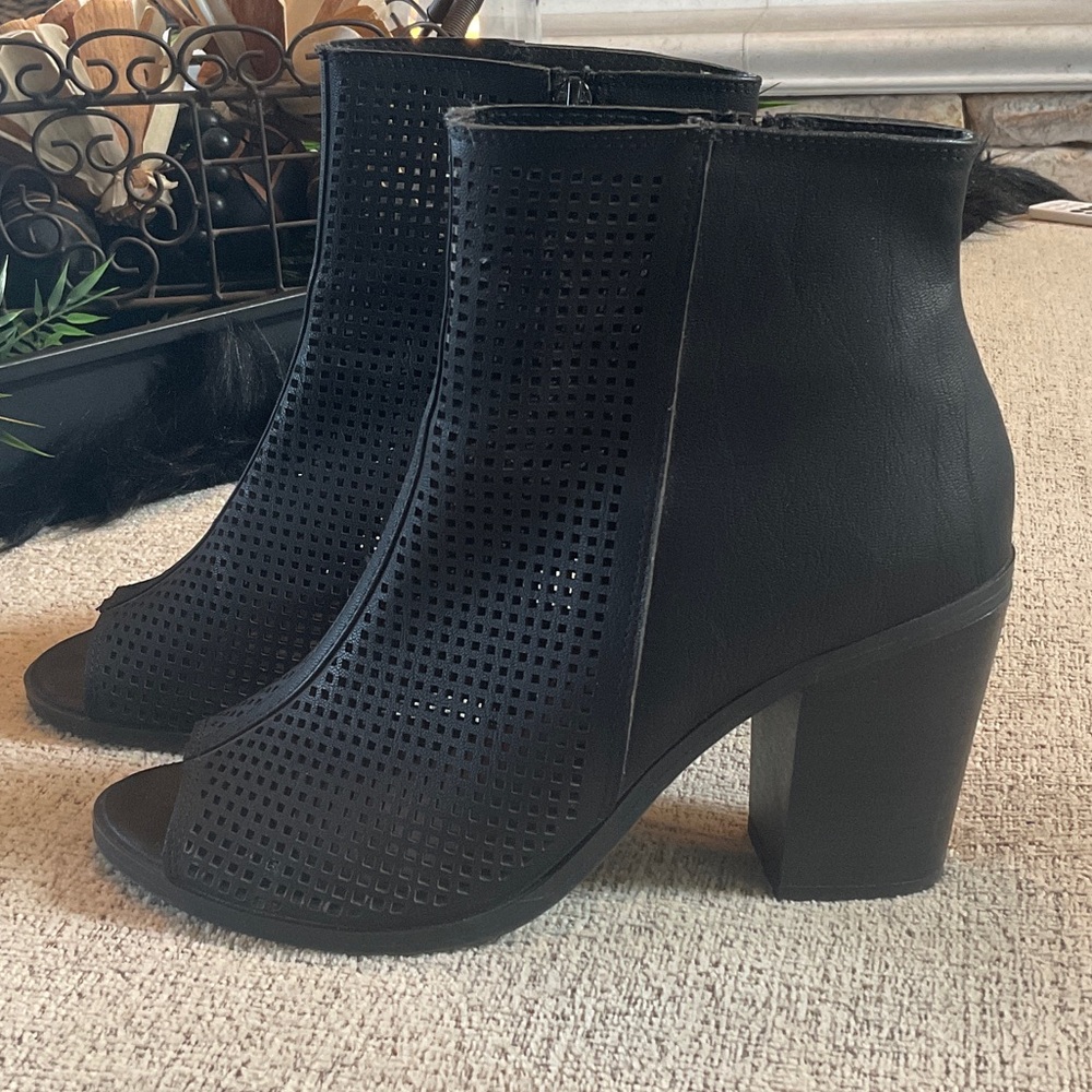 Soda Black Peep-Toe Ankle Boots